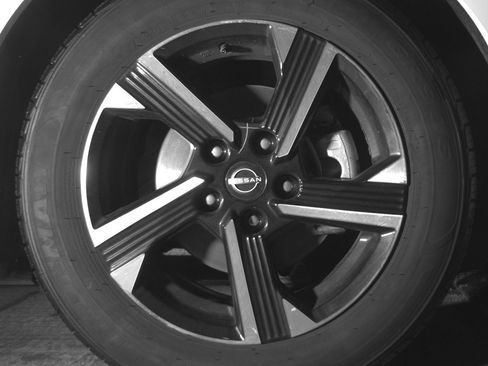 Used 2025 Nissan Sentra SV FWD image 13