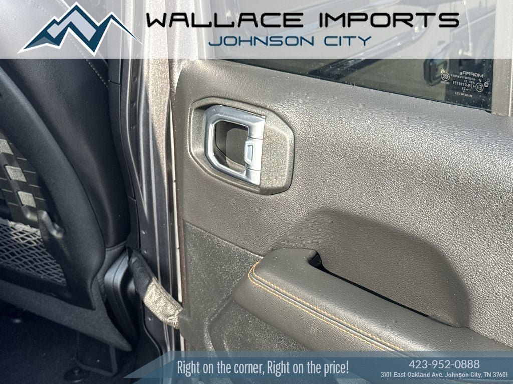 Used 2021 Jeep Gladiator Mojave AWD/4WD image 41