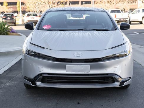 New 2027 Toyota Prius Limited w/ Limited Premium Package FWD image 2