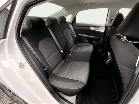 Used 2024 Kia Forte LXS w/ LXS Technology Package image 27