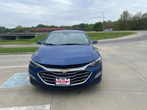 Used 2023 Chevrolet Malibu LT FWD image 3