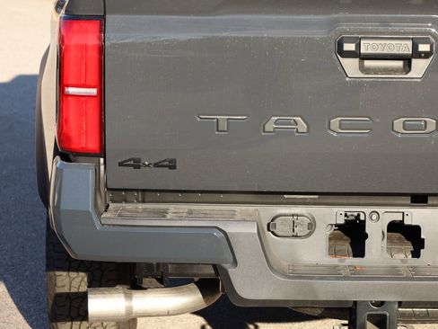 New 2025 Toyota Tacoma TRD Off-Road image 21