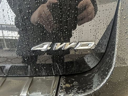 Used 2023 Ford Explorer XLT w/ Equipment Group 202A image 8