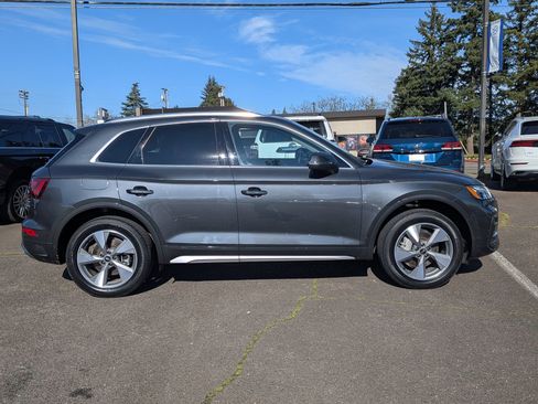 Used 2023 Audi Q5 2.0T Premium Plus w/ Premium Plus Package image 6