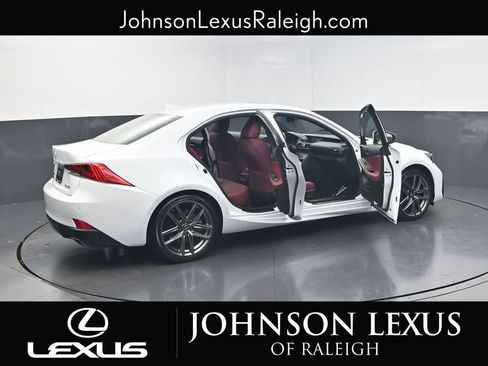 Certified 2019 Lexus IS 350 image 22
