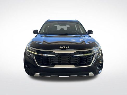 Used 2024 Kia Seltos S FWD image 2