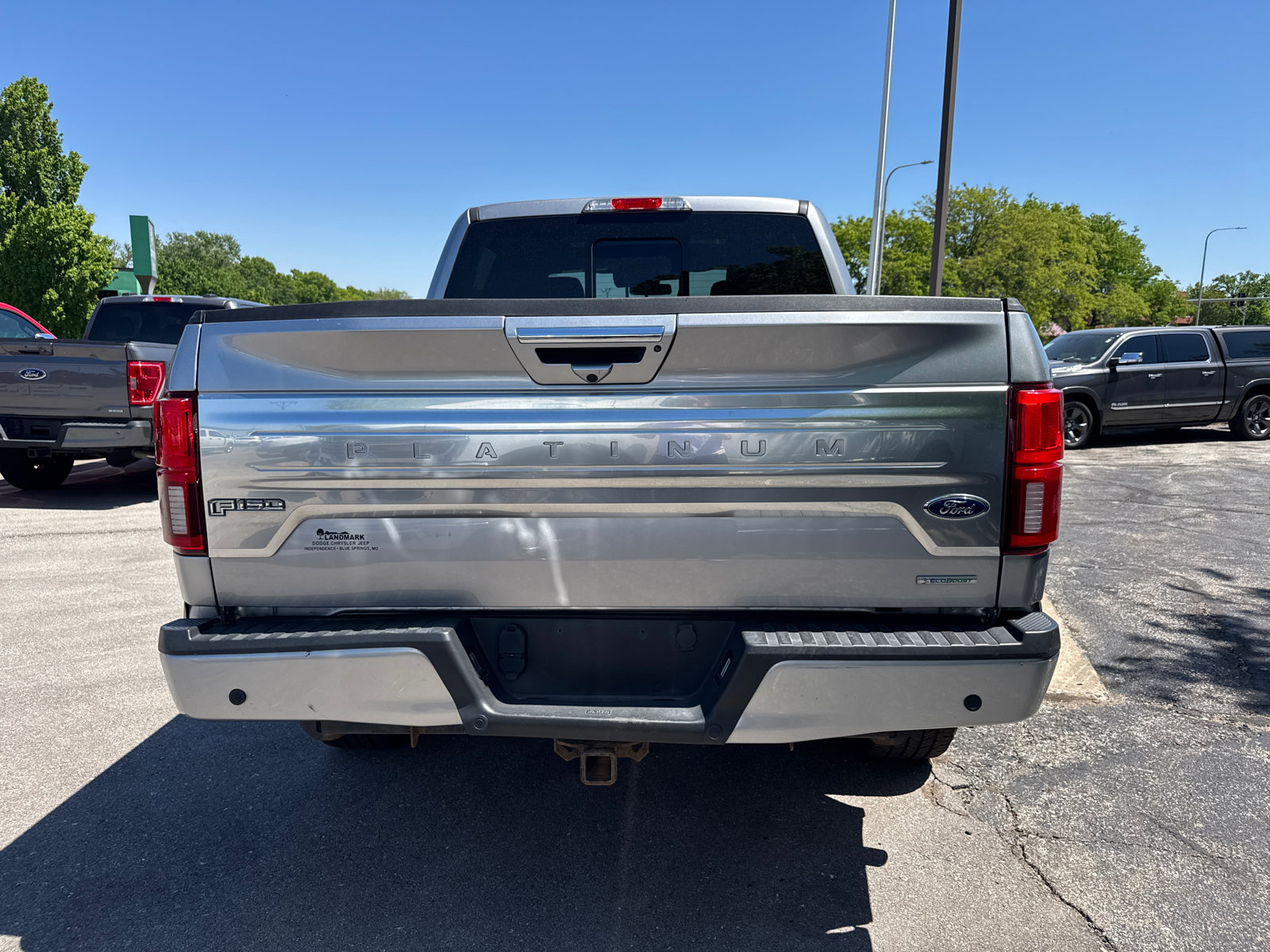 Used 2020 Ford F150 Platinum w/ Equipment Group 701A Luxury AWD/4WD image 4