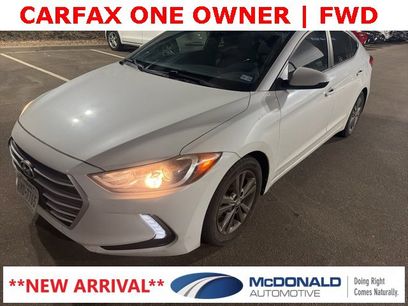 Used 2017 Hyundai Elantra SE w/ SE A/T Tech Package 03