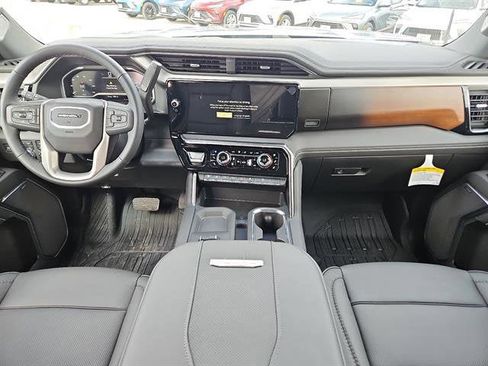 New 2025 GMC Sierra 2500 Denali w/ Denali Reserve Package image 27
