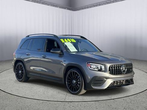 Used 2022 Mercedes-Benz GLB 35 AMG 4MATIC image 5