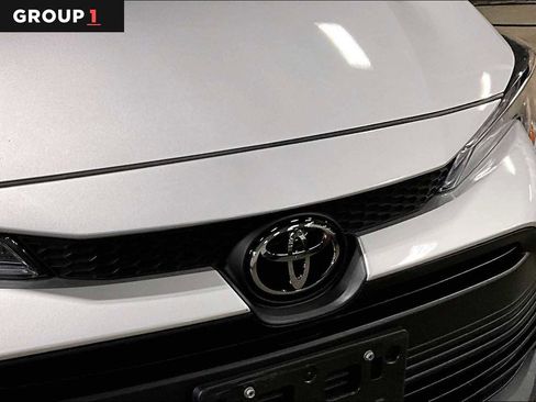 Certified 2025 Toyota Corolla LE image 29