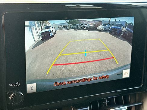 Used 2024 Toyota Corolla Cross XLE image 14