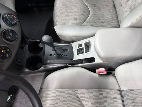 Used 2012 Toyota RAV4 4WD w/ Value Pkg image 25
