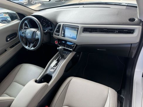 Used 2019 Honda HR-V Touring image 24