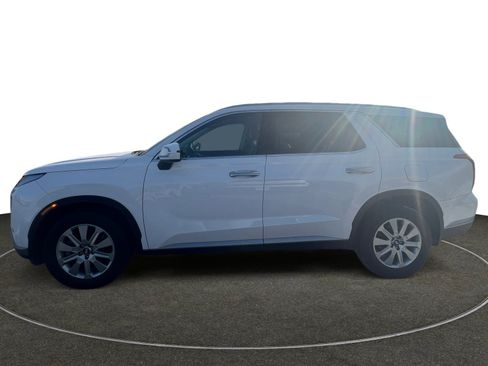 Used 2023 Hyundai Palisade SEL image 2
