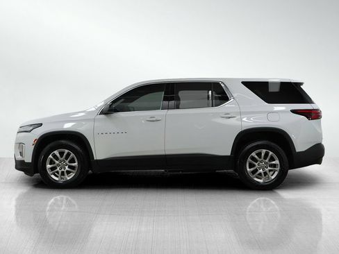 Used 2023 Chevrolet Traverse LS AWD/4WD image 2