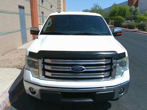 Used 2014 Ford F150 Lariat w/ Lariat Chrome Package image 2