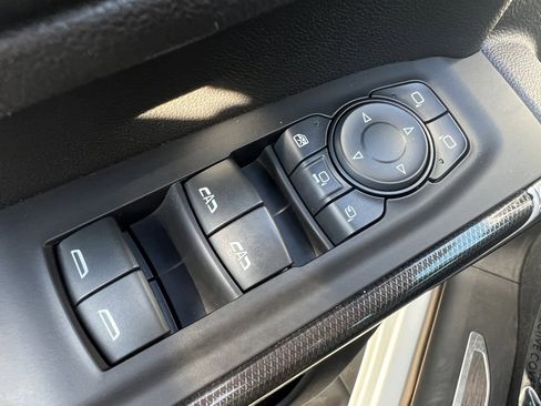 Used 2021 GMC Sierra 2500 AT4 w/ AT4 Preferred Package image 17