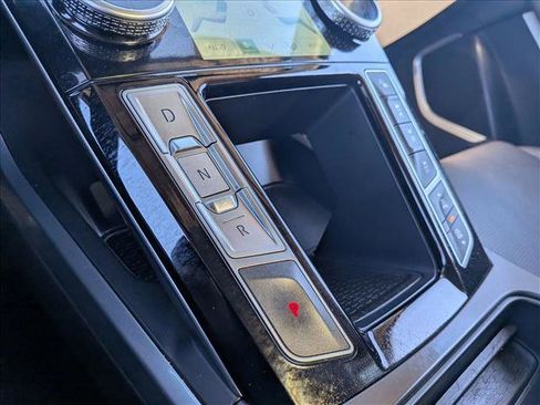 Used 2020 Jaguar I-PACE SE image 11