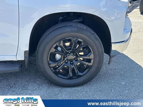Used 2023 Chevrolet Silverado 1500 LTZ w/ LTZ Convenience Package II AWD/4WD image 10