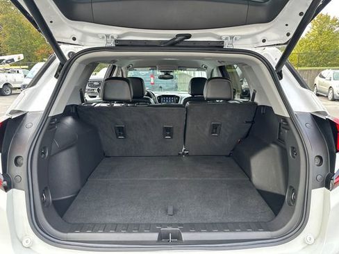 Used 2023 GMC Terrain AT4 image 15