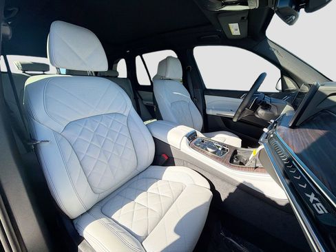 New 2026 BMW X5 xDrive50e w/ Climate Comfort Package image 16