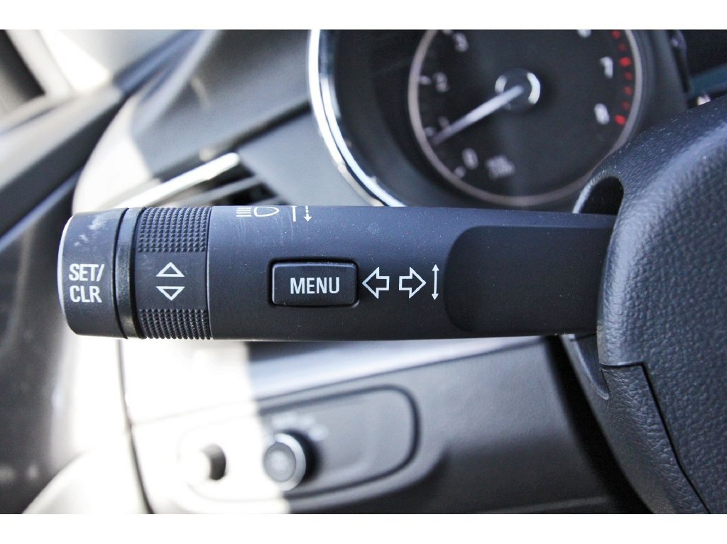 Used 2021 Buick Encore Preferred FWD image 17