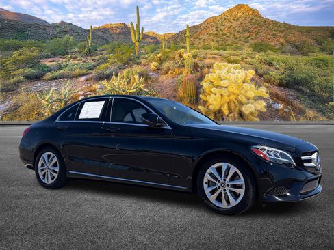 Used 2019 Mercedes-Benz C 300 Sedan image 2