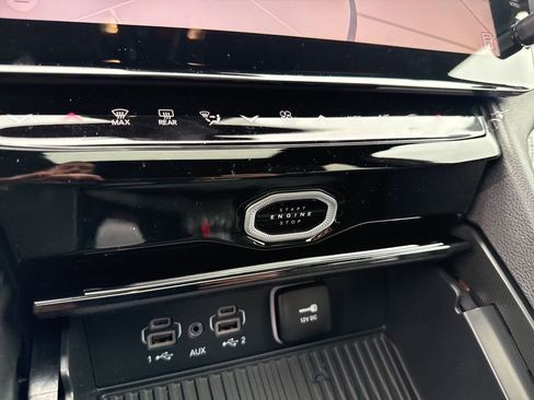 New 2026 Jeep Grand Cherokee Altitude AWD/4WD image 15