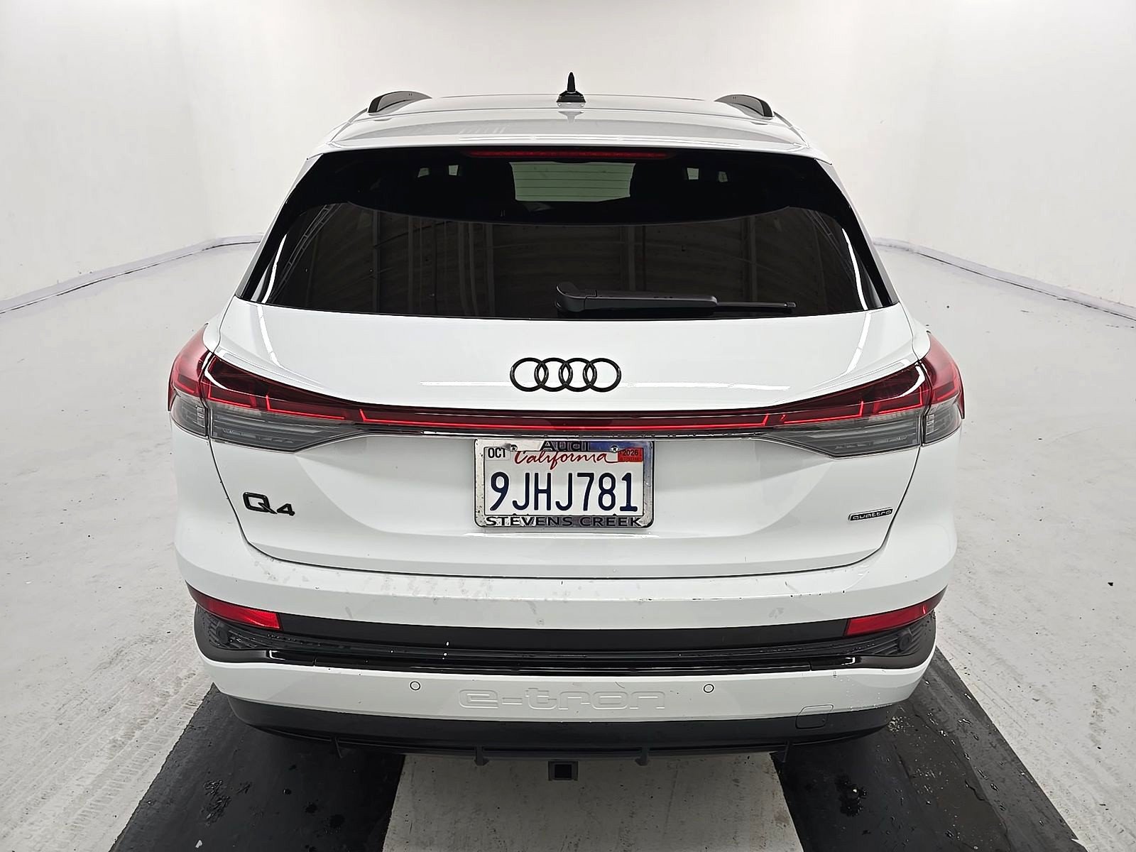 Used 2023 Audi Q4 e-tron Prestige AWD/4WD image 5