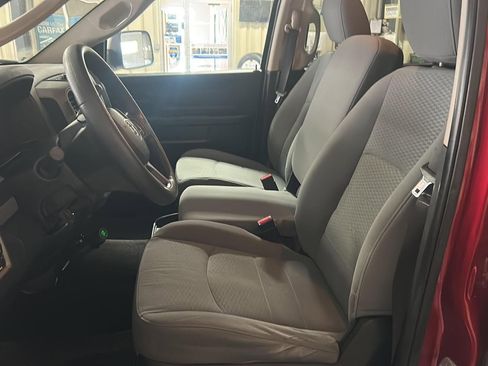Used 2013 RAM 1500 Express AWD/4WD image 11