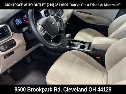 Used 2020 Kia Sorento S AWD/4WD image 12