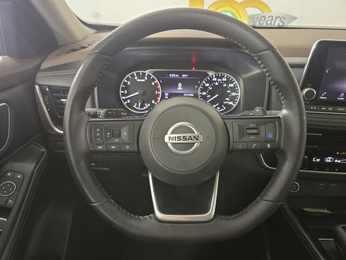 Used 2021 Nissan Rogue SL AWD/4WD image 14