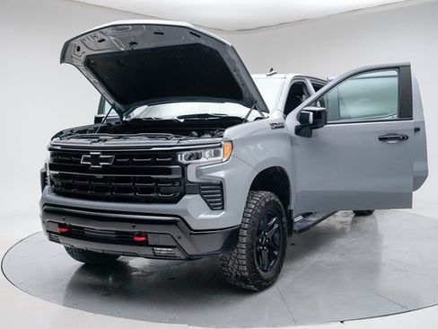 Used 2024 Chevrolet Silverado 1500 LT Trail Boss w/ Convenience Package II image 16