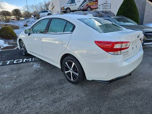 Used 2022 Subaru Impreza Premium image 3