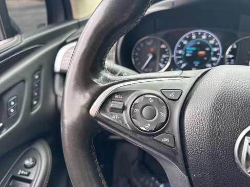 Used 2018 Buick Envision Premium image 17