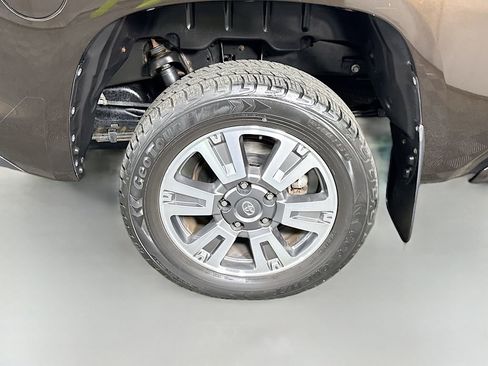 Certified 2018 Toyota Tundra Platinum AWD/4WD image 37