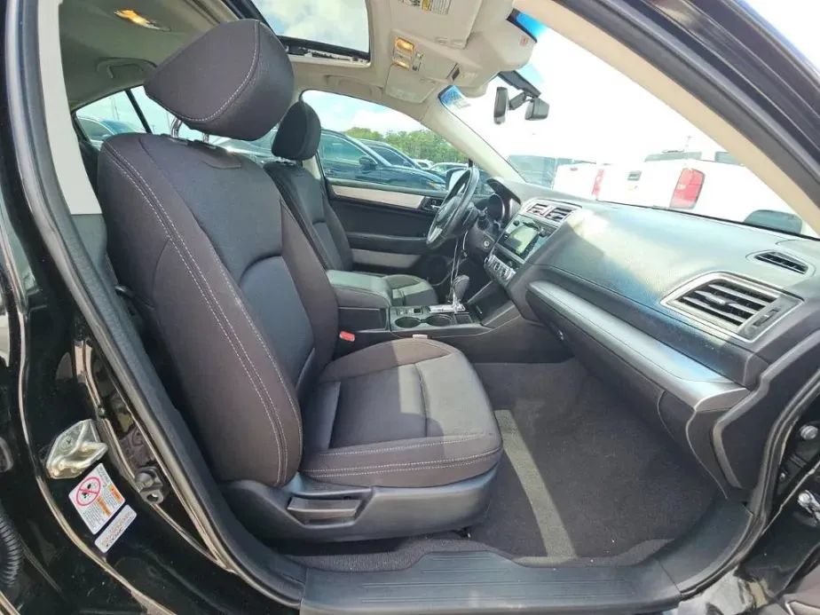 Used 2017 Subaru Legacy 2.5i Premium AWD/4WD image 9