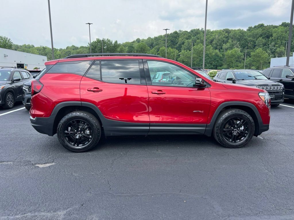 Used 2023 GMC Terrain AT4 AWD/4WD image 6
