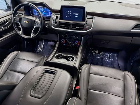 Used 2023 Chevrolet Suburban Premier image 12