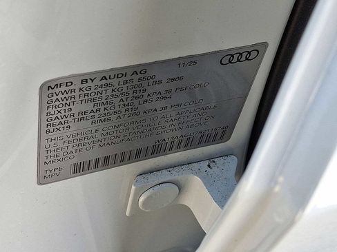 New 2025 Audi Q5 Prestige image 9