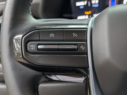 Used 2025 Chevrolet Colorado Trail Boss image 32