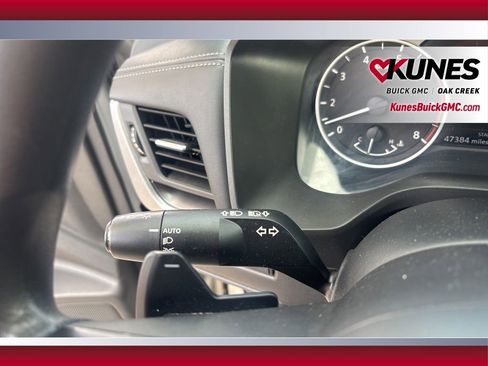 Used 2024 Nissan Rogue SV image 14