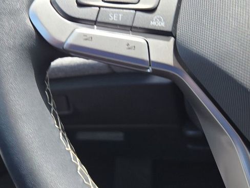 Certified 2025 Volkswagen Tiguan S FWD image 23