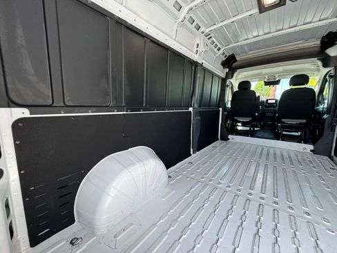 Used 2026 RAM ProMaster 2500 w/ Convenience Group FWD image 30