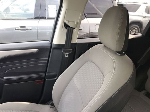 Used 2022 Ford Escape SE image 22