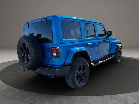 Used 2021 Jeep Wrangler Unlimited Sahara image 5