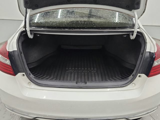 Used 2017 Honda Accord EX-L image 29