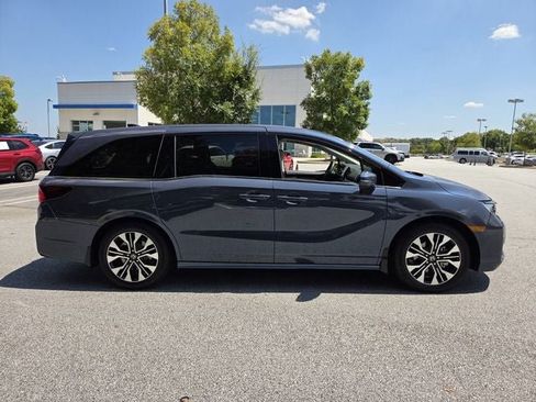 Certified 2026 Honda Odyssey Elite image 8