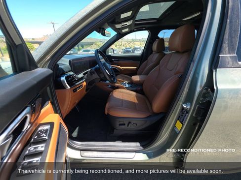 Used 2025 Kia Telluride SX X-Line AWD/4WD image 11